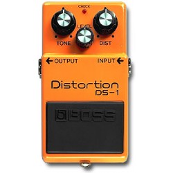 Boss DS1 distorsore