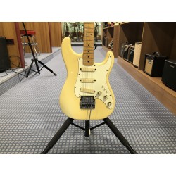 Fender Stratocaster Elite Anno 1983 usato