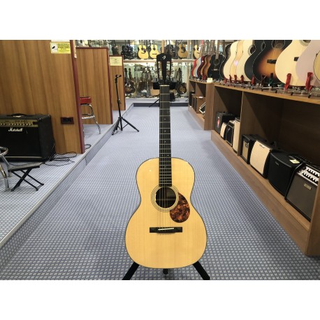 Breedlove 000/SRE usato