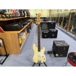 Fender Precision Bass Elite 2  Olympic White Anno 1983