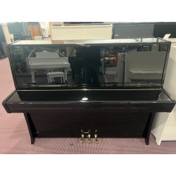 Petrof Pianoforte verticale nero usato