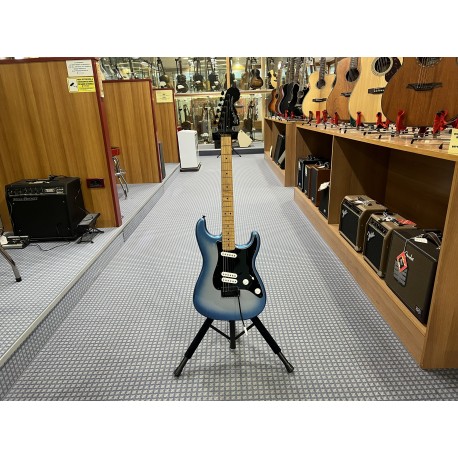 Fender Chitarra elettrica Squier Stratocaster usato