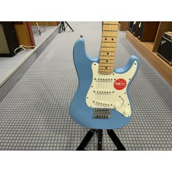 Fender SQ MINI STRAT MN WPG CAB 