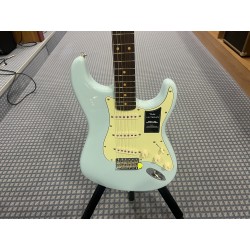 Fender VINTERA III EARLY 60S STRAT RW SNB 